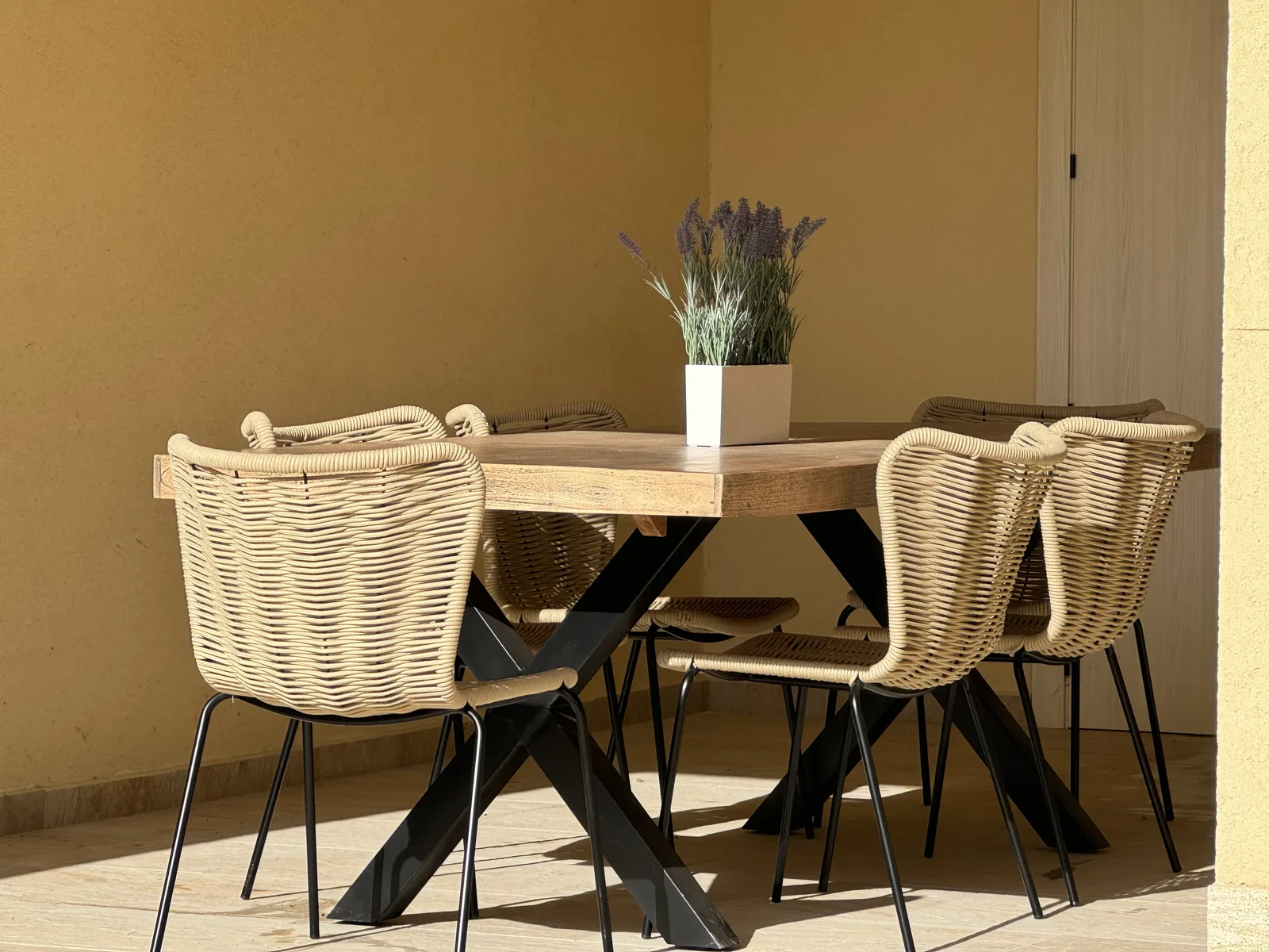 Porche principal de Casa VillaFlamenca en Segovia